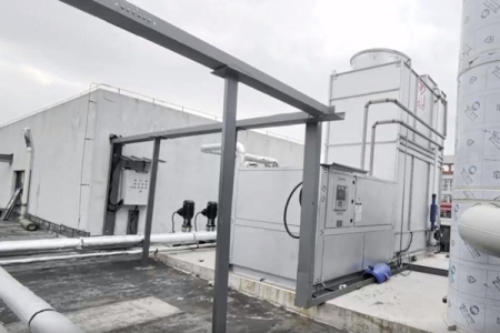 小型低溫冷凍機工作原理、特點和使用方法