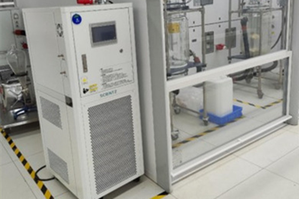 高低溫循環器選購時需注意流量、功率和揚程參數