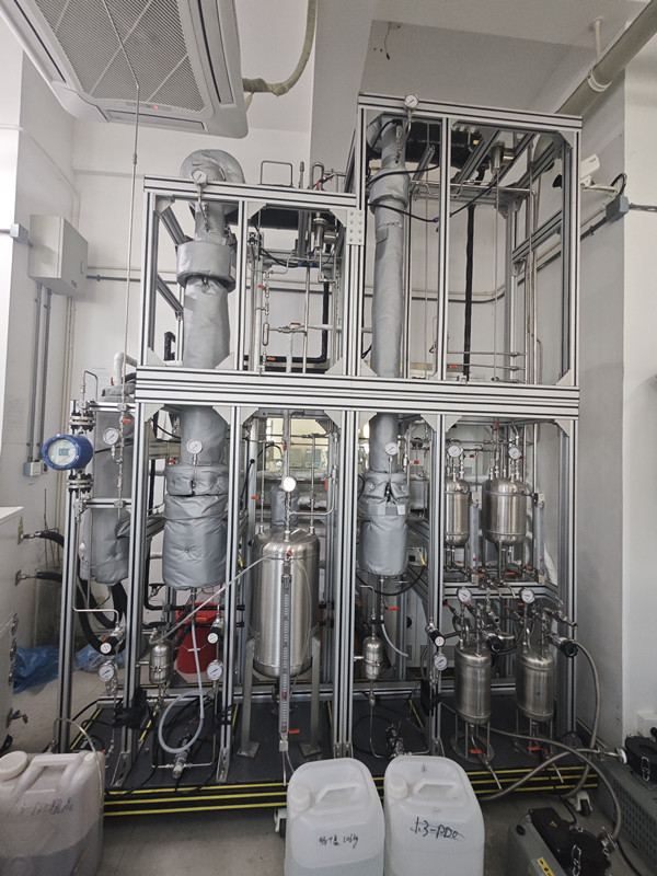 新芝阿弗斯制冷控溫系統設備實拍圖1